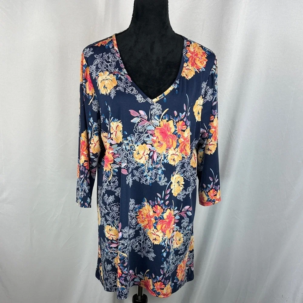 LulaRoe Elizabeth Long Sleeve Aline Tunic V-Neck Navy Blue Floral